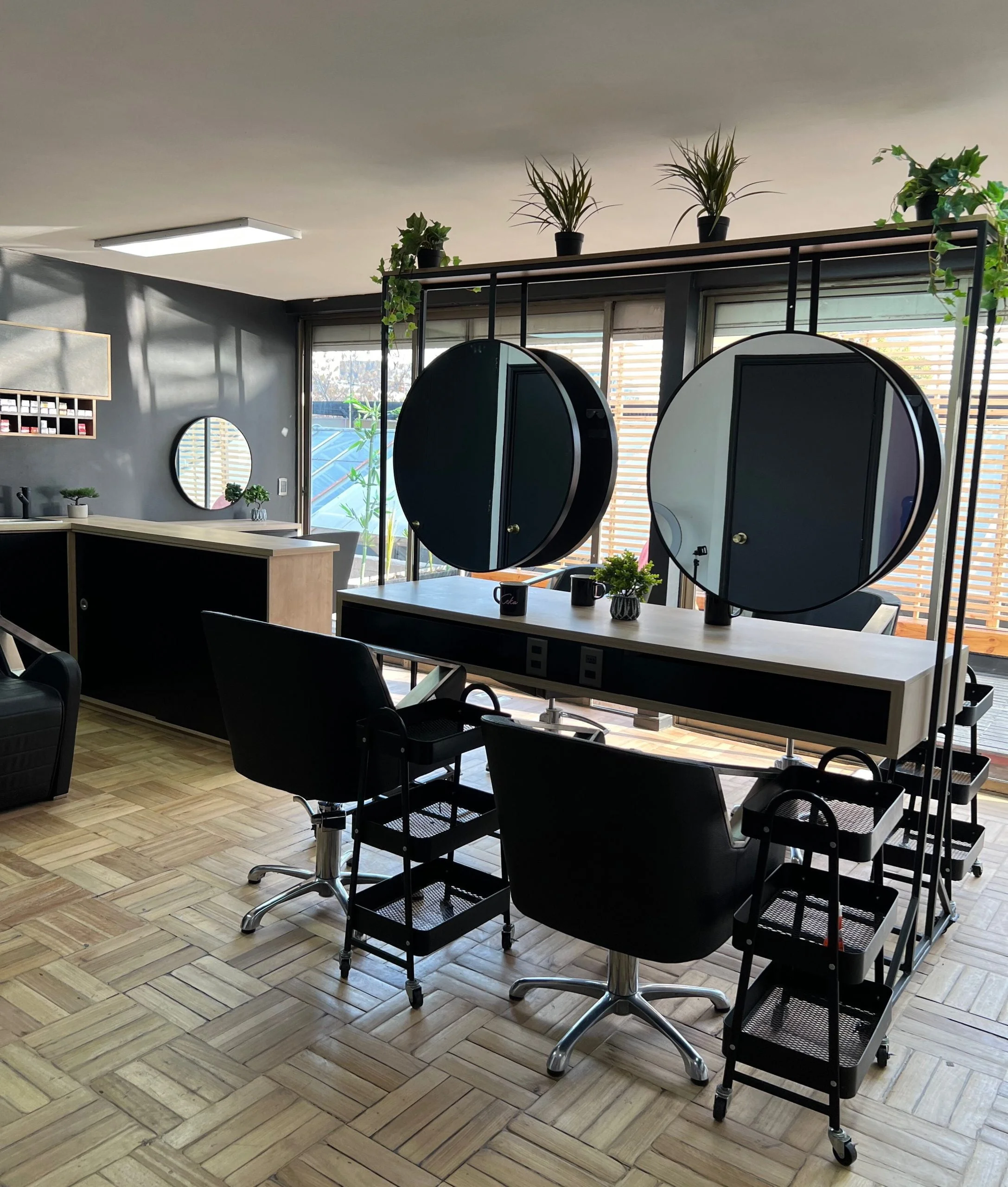 Interior peluquería Providencia Nacar Studio