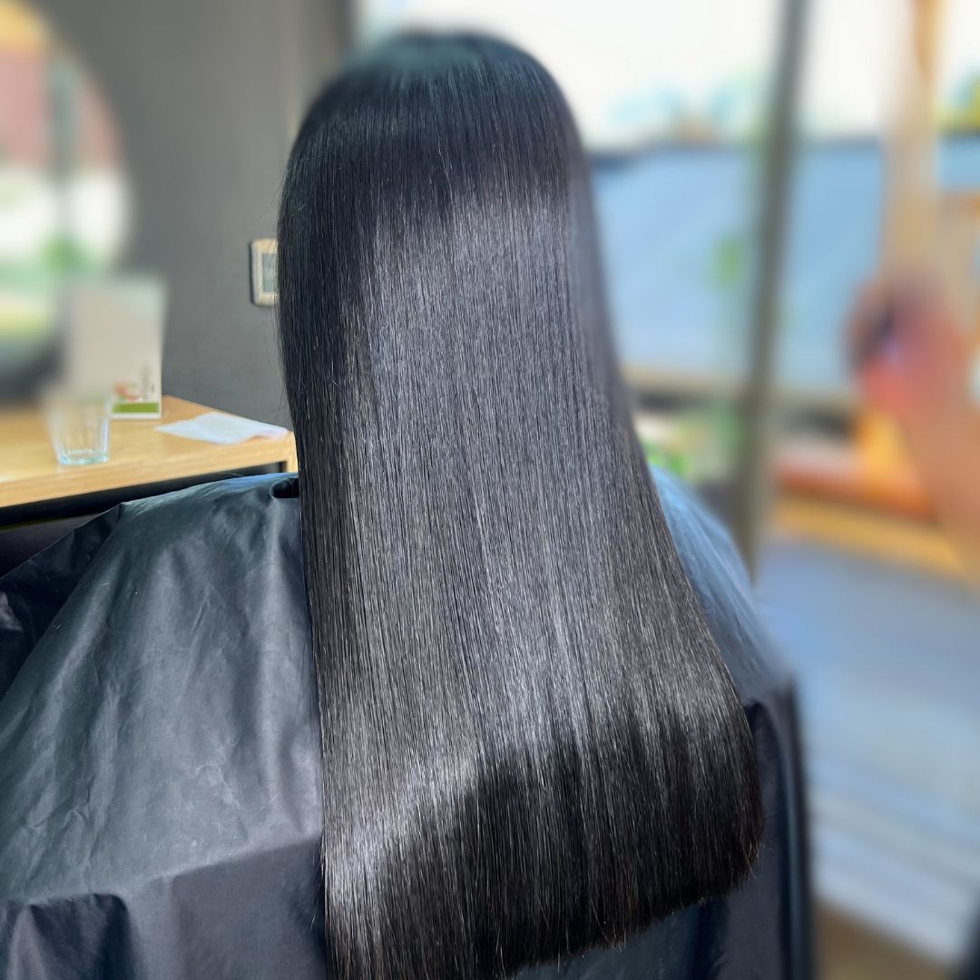 Alisado Normal Ybera - Tratamiento profesional en Nacar Studio Providencia